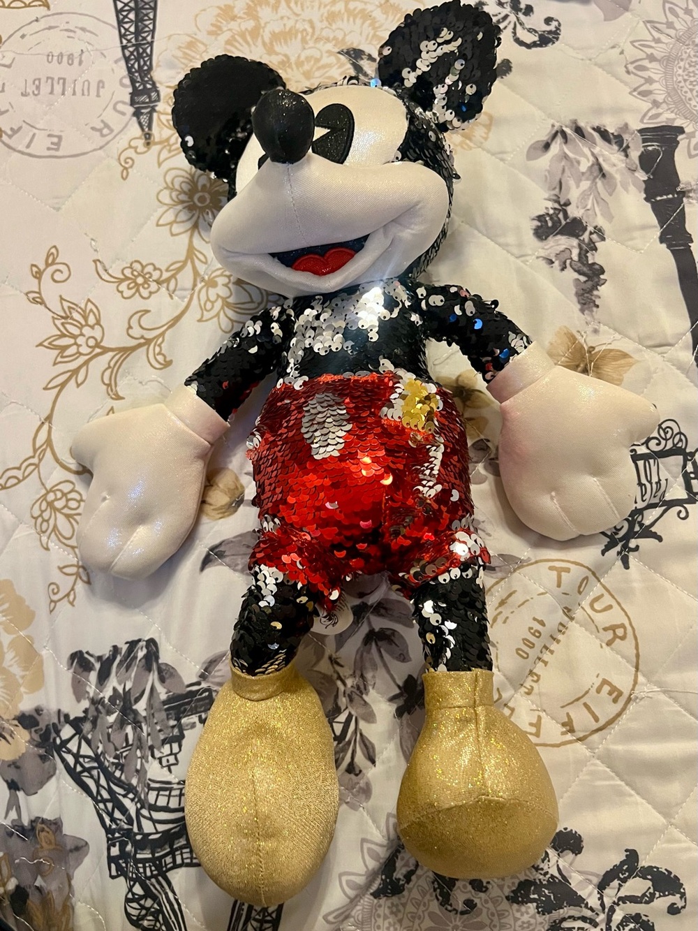 Disney Plush Tag Photo with Gold, Black, White